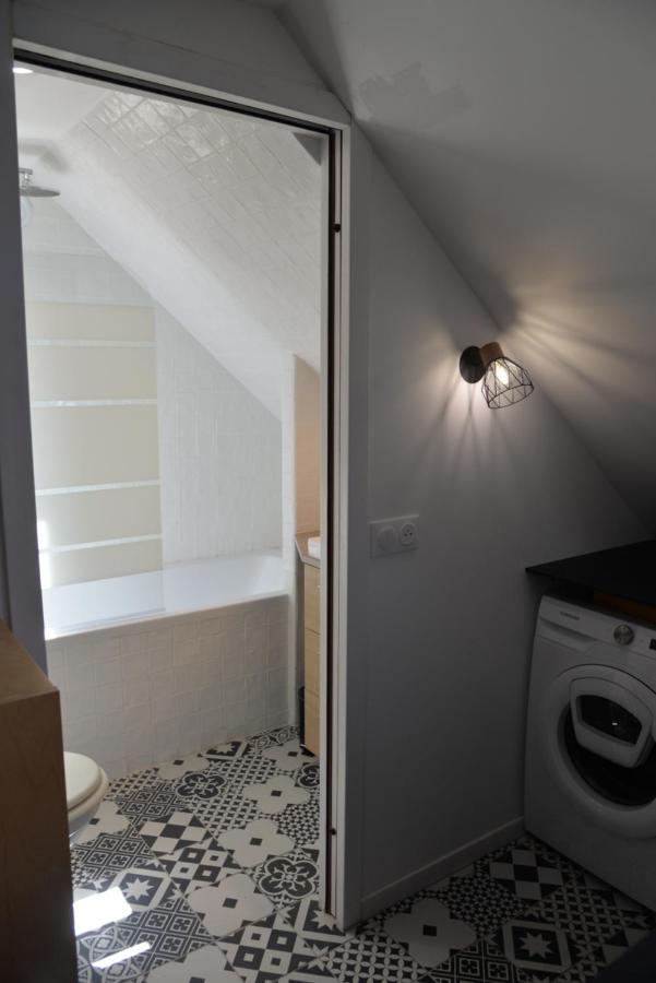 Martyrs Apartment Париж Екстериор снимка